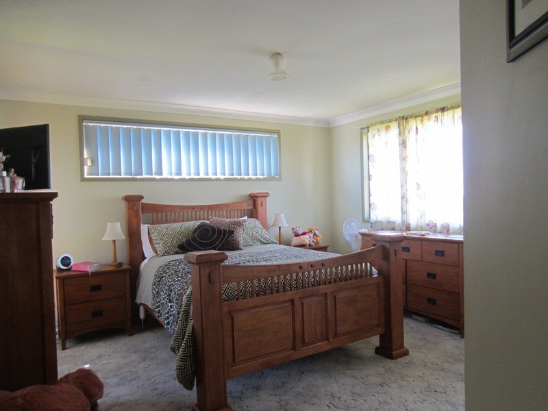 150 School Rd, Woongoolba QLD 4207