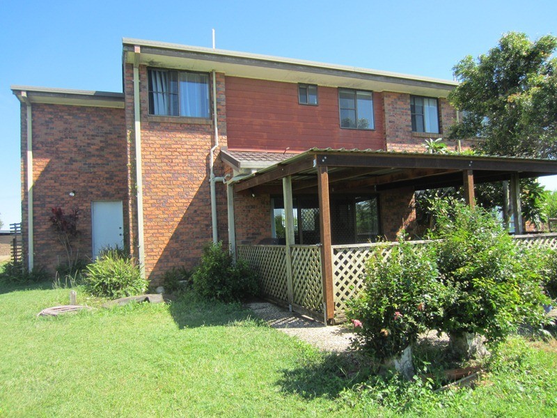 150 School Rd, Woongoolba QLD 4207