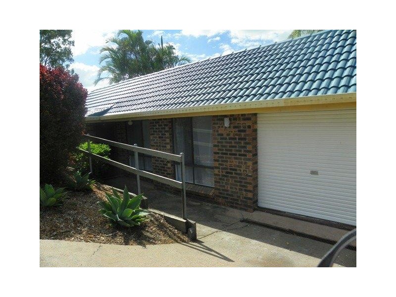 2/17 Linning St, Mount Warren Park QLD 4207