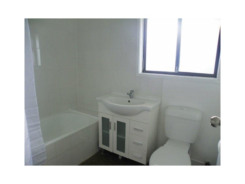 2/17 Linning St, Mount Warren Park QLD 4207