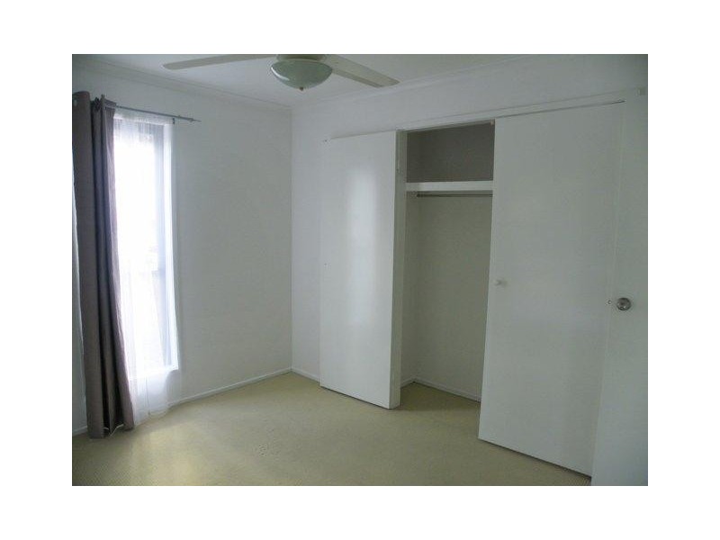 2/17 Linning St, Mount Warren Park QLD 4207