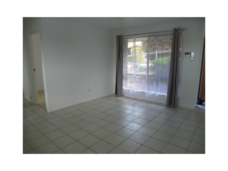 2/17 Linning St, Mount Warren Park QLD 4207