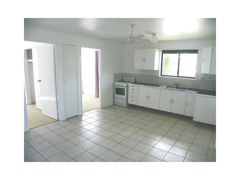 2/17 Linning St, Mount Warren Park QLD 4207