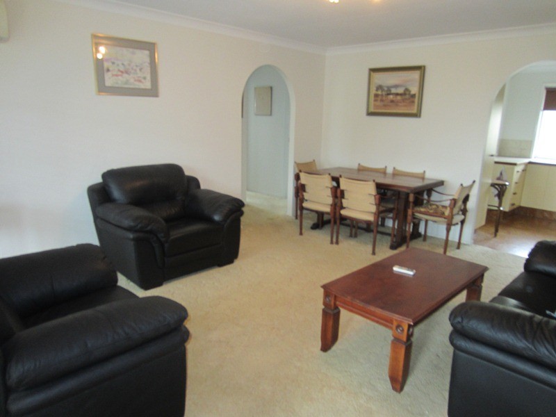 1/19 Ben Lexcen Crt, Mount Warren Park QLD 4207