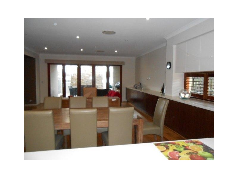 75 Jarvis Rd, Waterford QLD 4133