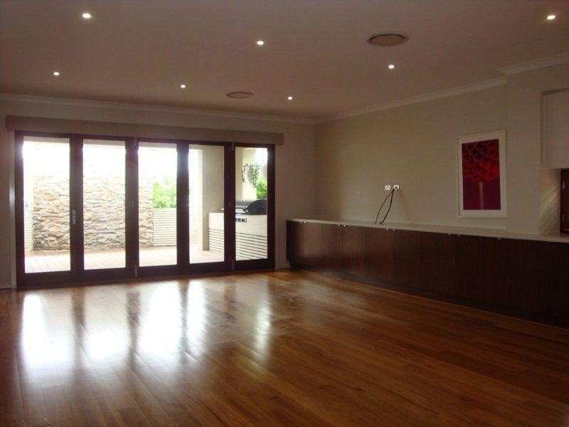 75 Jarvis Rd, Waterford QLD 4133