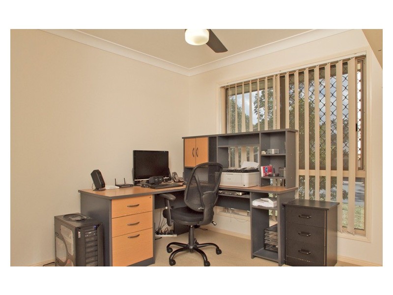 23 Carnarvon Cres, Waterford QLD 4133