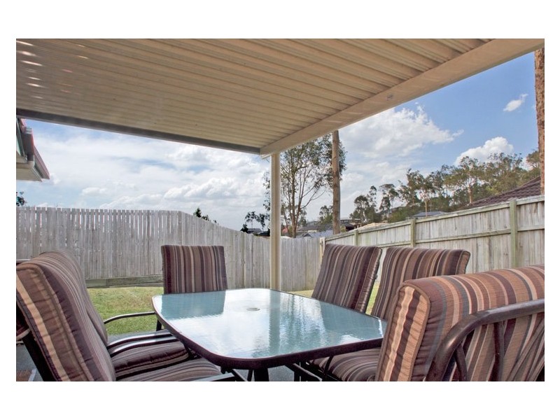 23 Carnarvon Cres, Waterford QLD 4133