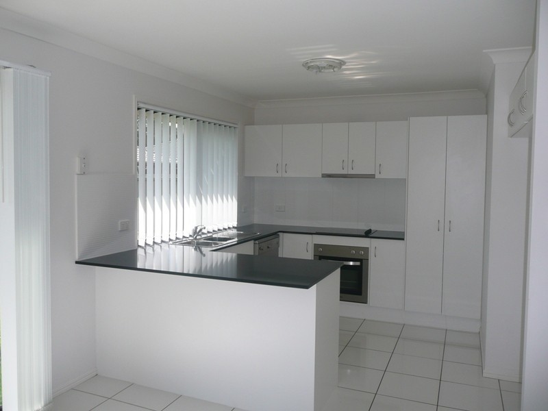 7 Zachary St, Eagleby QLD 4207