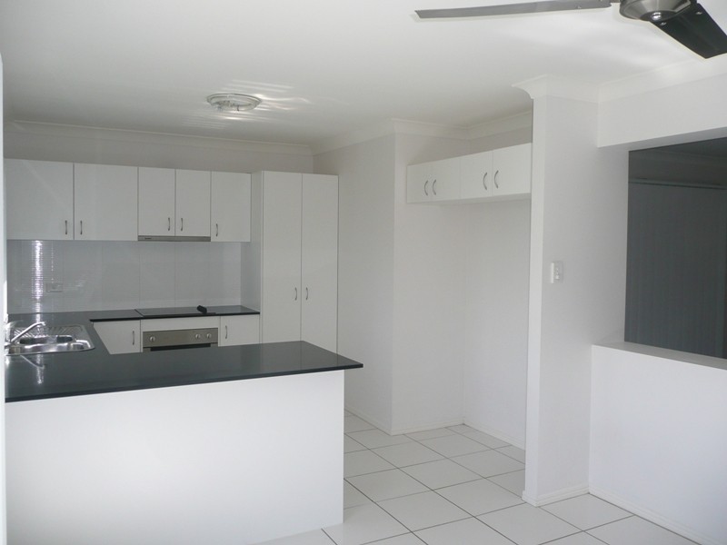 7 Zachary St, Eagleby QLD 4207