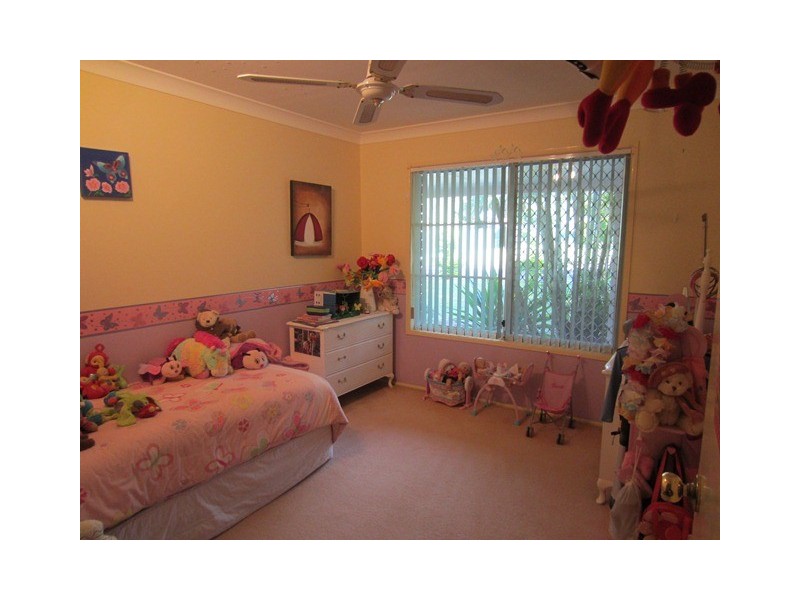 1 Trudy Cres, Cornubia QLD 4130