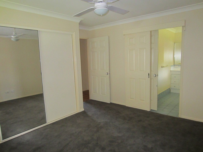 15 Chatfield Street, Edens Landing QLD 4207