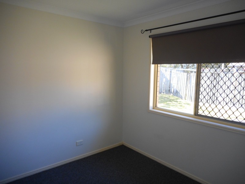 16 Cherry Tree Place, Waterford West QLD 4133