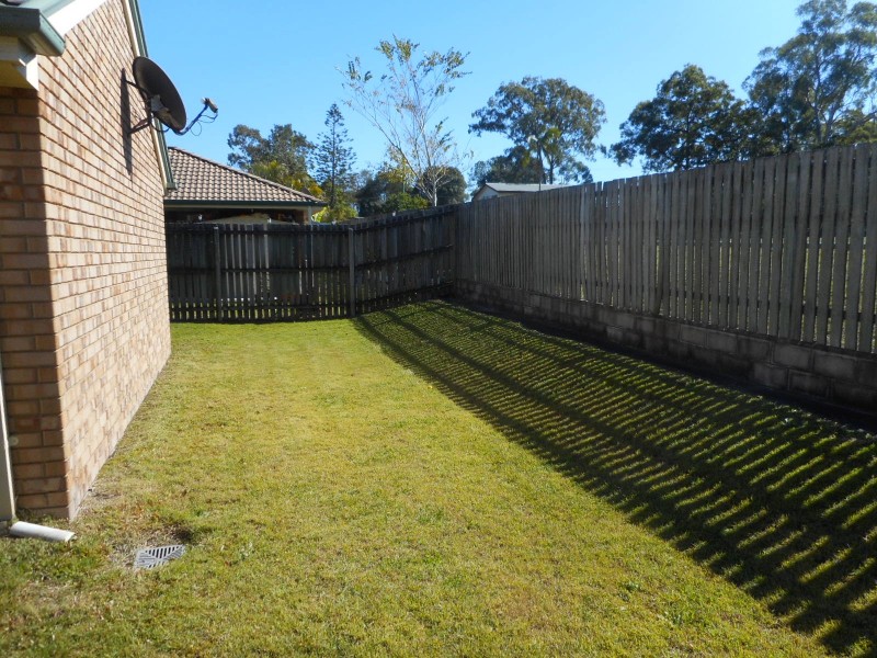 16 Cherry Tree Place, Waterford West QLD 4133