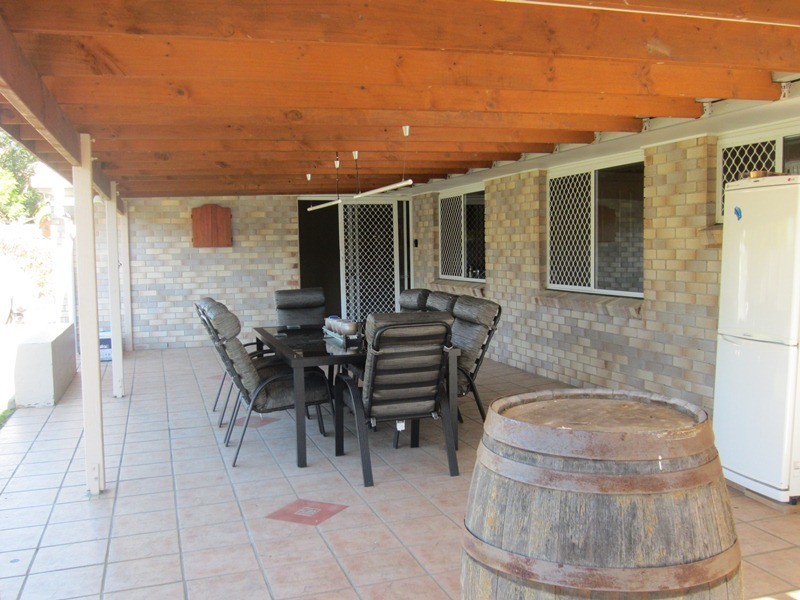 6 Richter Ct, Edens Landing QLD 4207