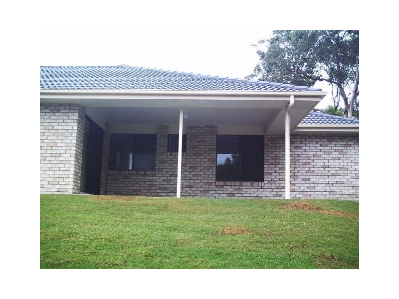 10 Vernon Place, Edens Landing QLD 4207