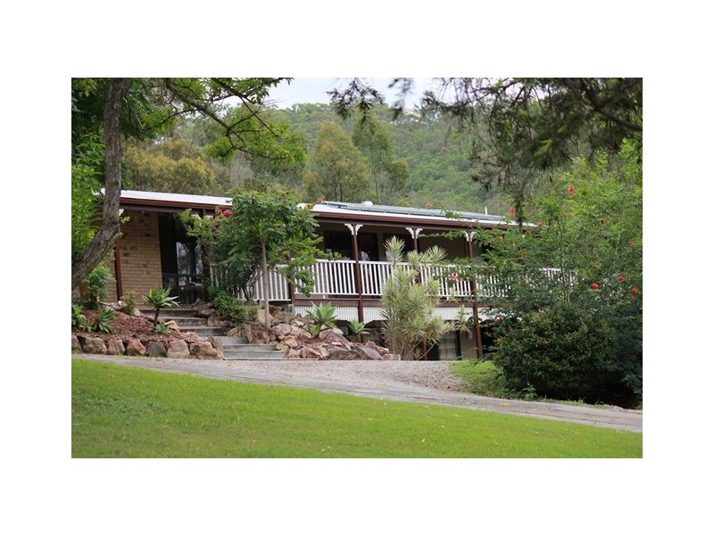 30 Armstrong Rd, Belivah QLD 4207