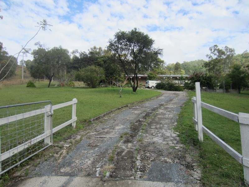 30 Armstrong Rd, Belivah QLD 4207