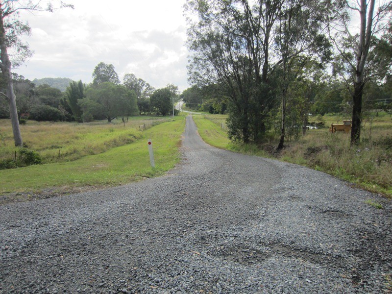 30 Armstrong Rd, Belivah QLD 4207