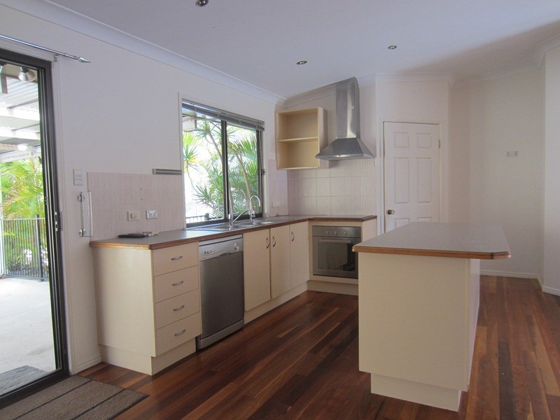 30 Armstrong Rd, Belivah QLD 4207