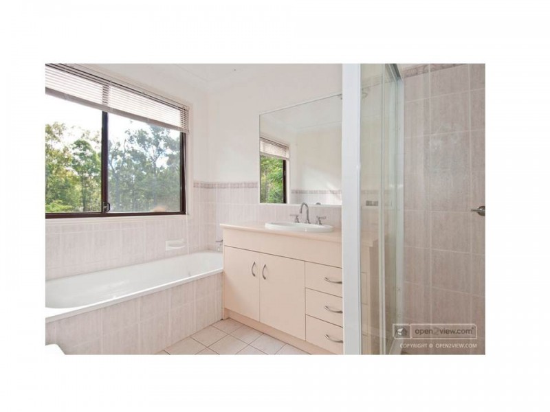 30 Armstrong Rd, Belivah QLD 4207