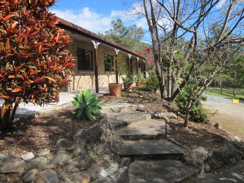 30 Armstrong Rd, Belivah QLD 4207