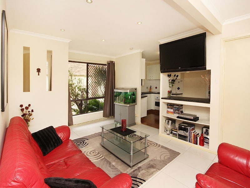 1/20 Cotswold St, Mount Warren Park QLD 4207