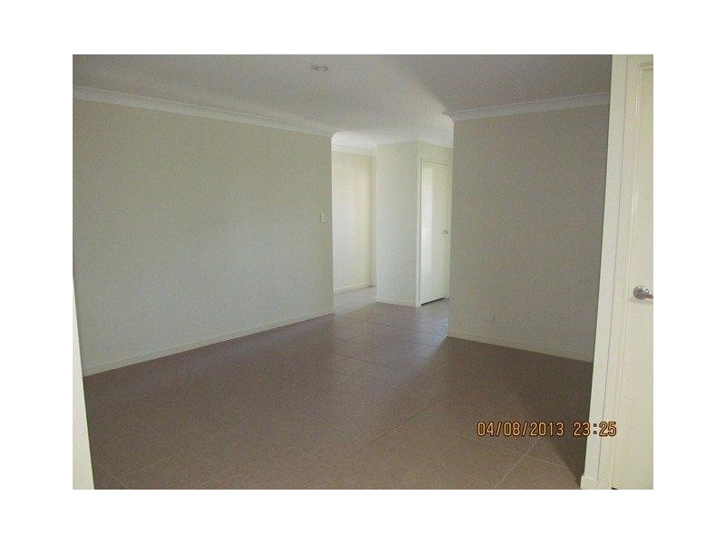 86 Woodlands Blvd, Waterford QLD 4133