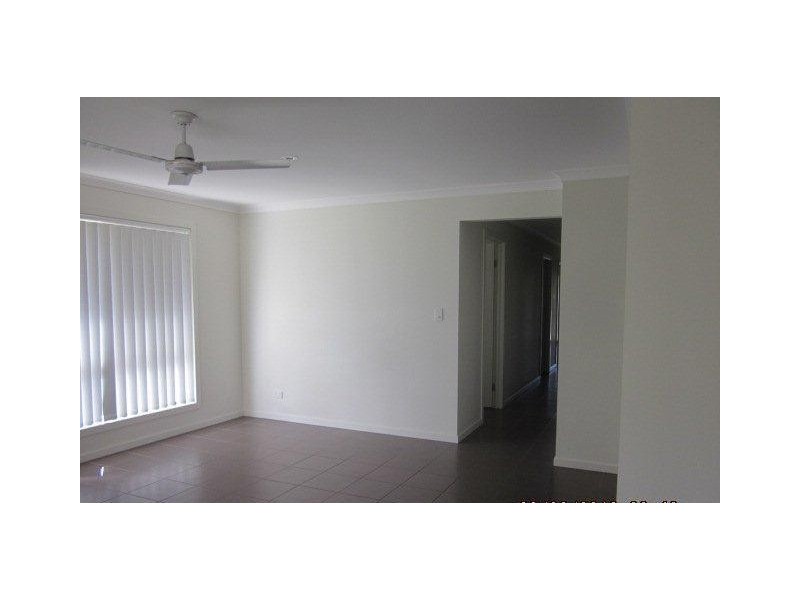 13 Cold Stream Way, Holmview QLD 4207