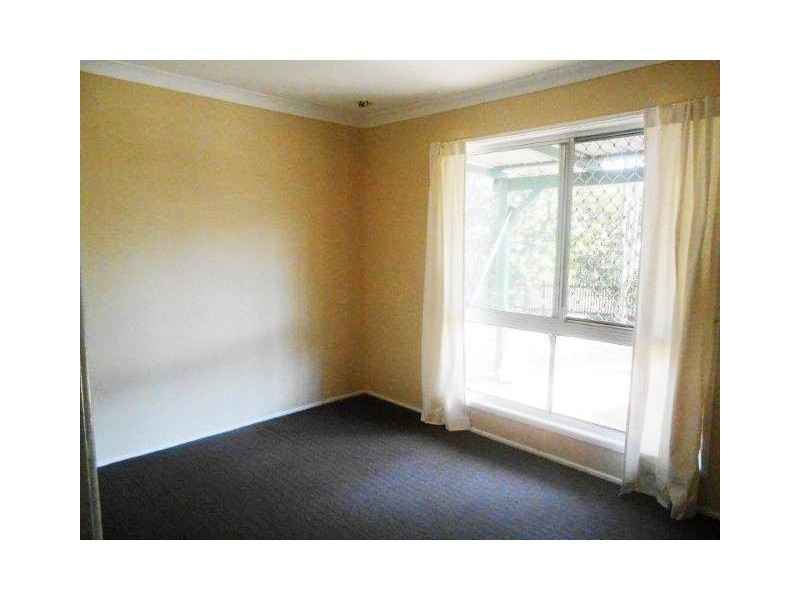 11 Strafford Rd, Bethania QLD 4205