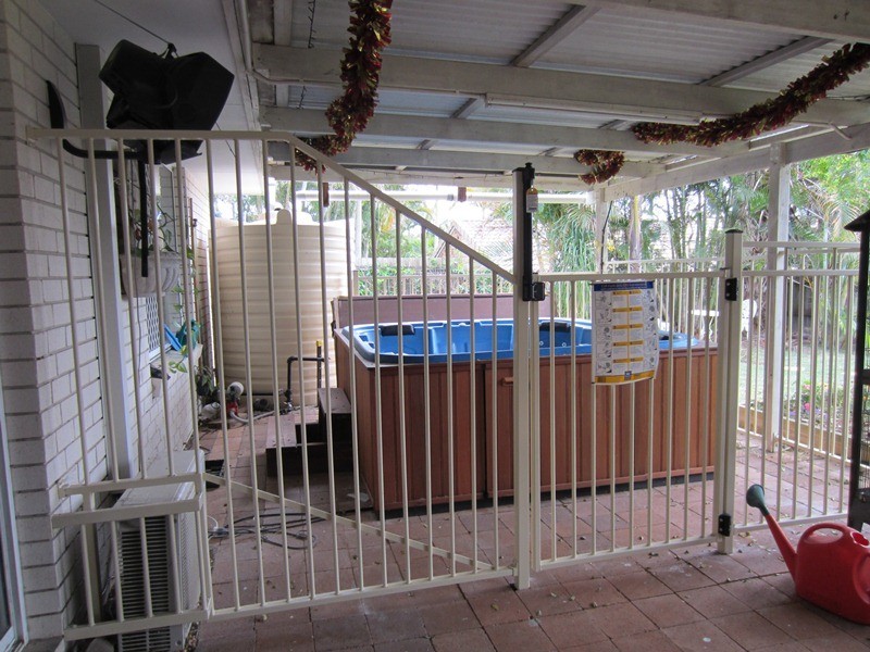 90 Castile Cres, Edens Landing QLD 4207