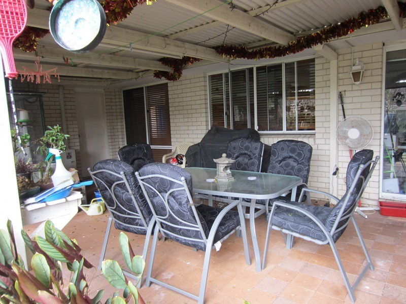 90 Castile Cres, Edens Landing QLD 4207