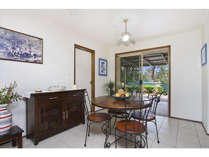 16 Hausmann Ct, Windaroo QLD 4207