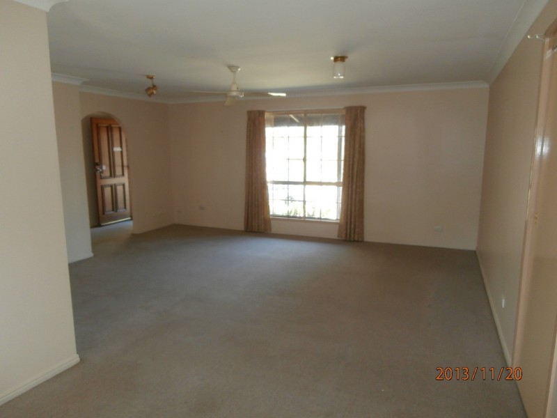 3 Molyu Crt, Mount Warren Park QLD 4207