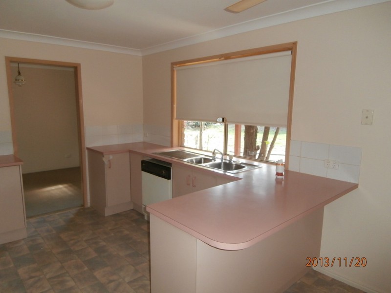 3 Molyu Crt, Mount Warren Park QLD 4207