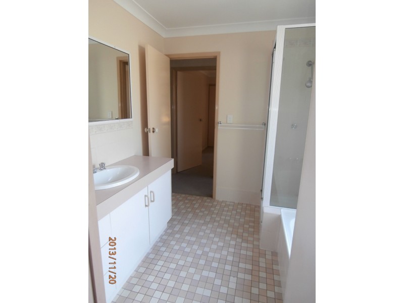 3 Molyu Crt, Mount Warren Park QLD 4207