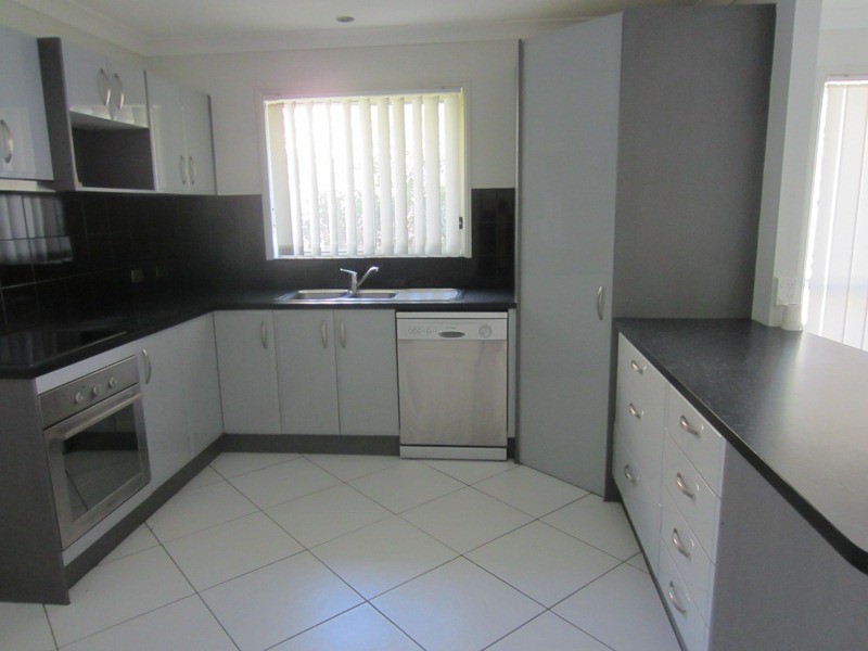 51 Mossman Pde, Waterford QLD 4133