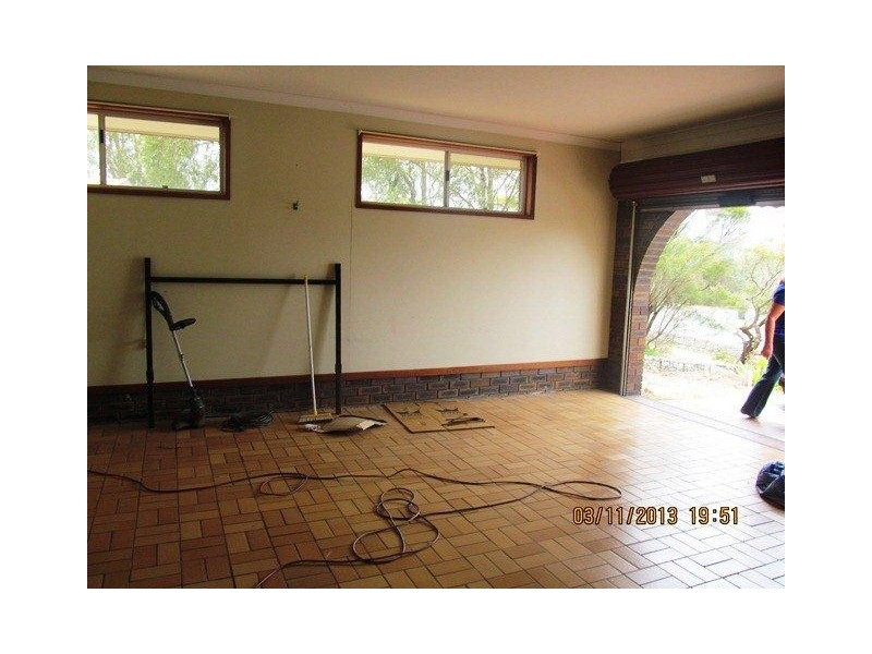 31 Yorkshire St, Mount Warren Park QLD 4207