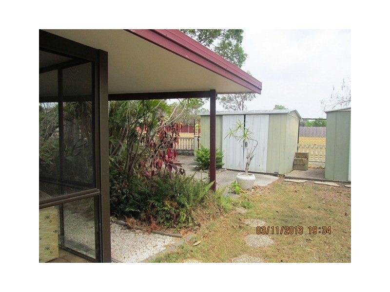 31 Yorkshire St, Mount Warren Park QLD 4207