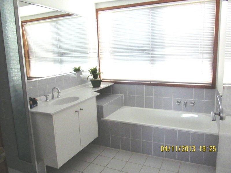 2 Anna Louise, Windaroo QLD 4207