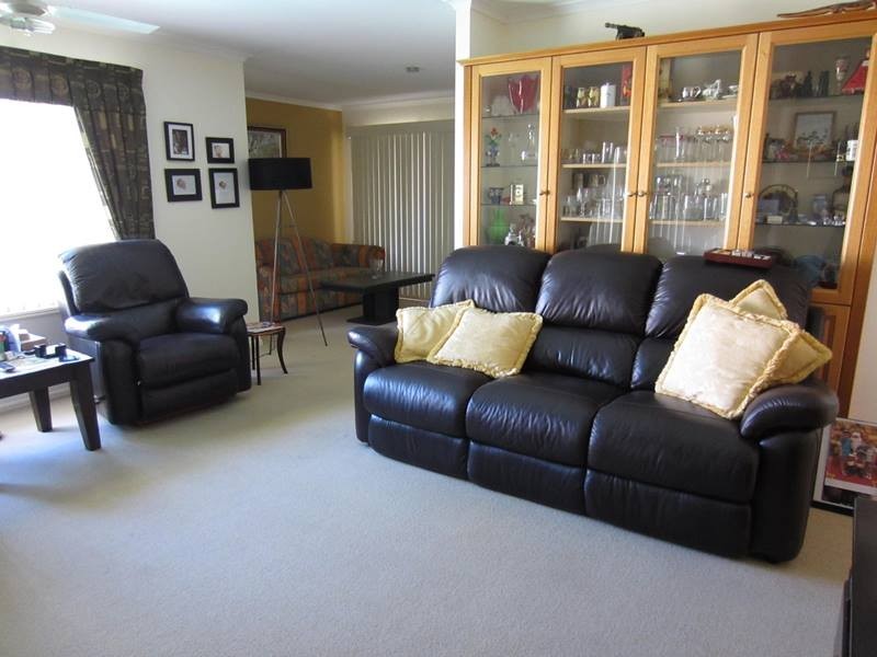 17 Lucy Dr, Edens Landing QLD 4207