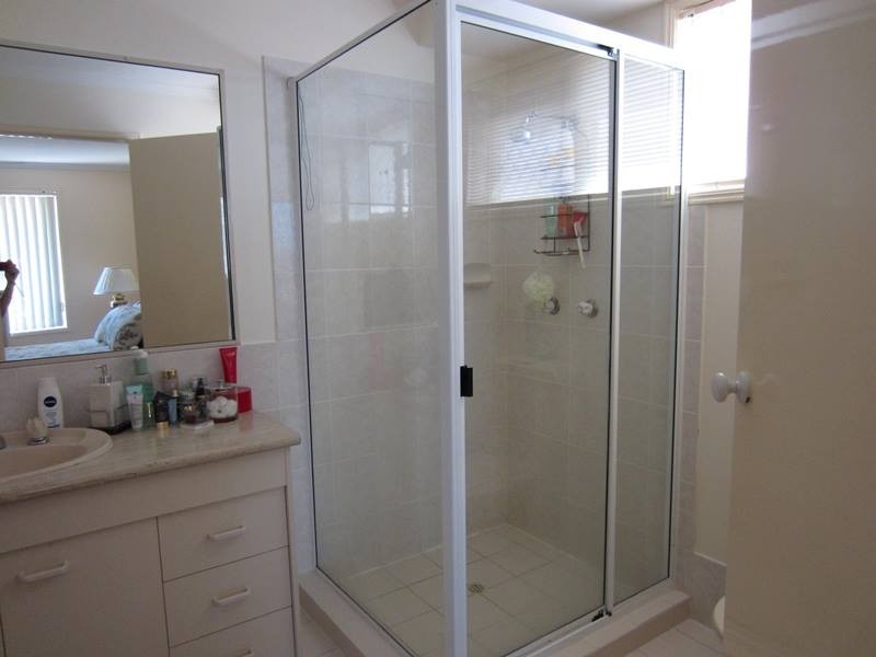 17 Lucy Dr, Edens Landing QLD 4207