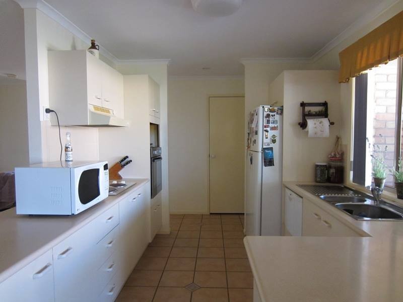 17 Lucy Dr, Edens Landing QLD 4207