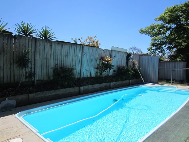 6 Farrow St, Daisy Hill QLD 4127