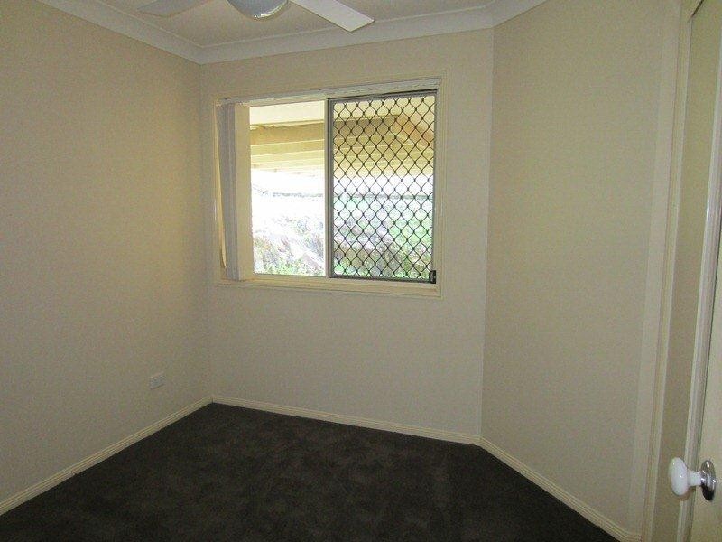 15 Chatfield St, Edens Landing QLD 4207