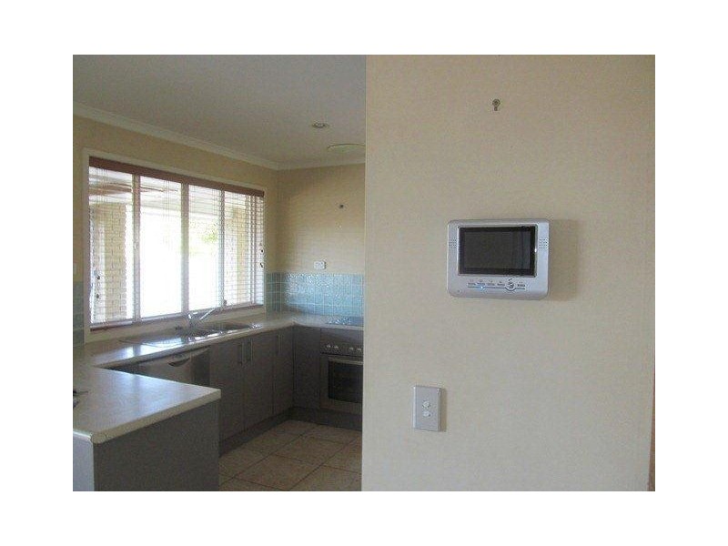 3 Lotz Place, Edens Landing QLD 4207