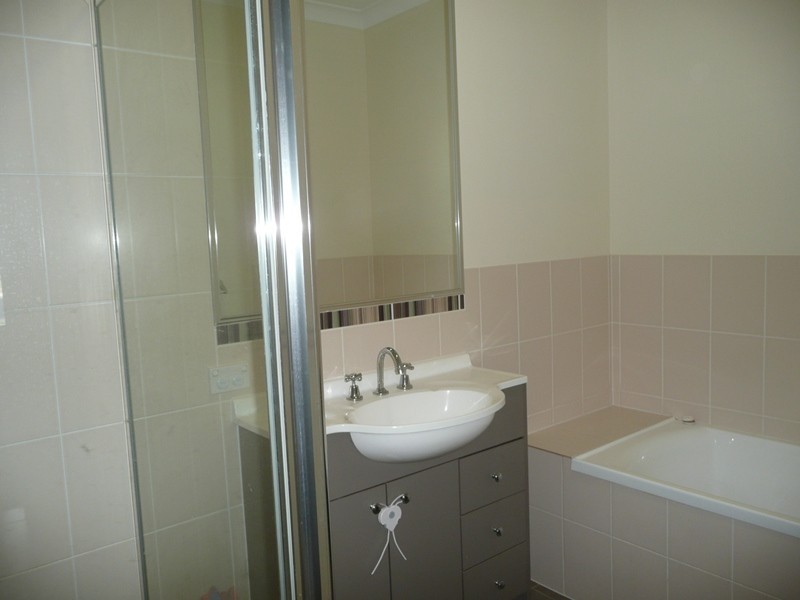 63 Mossman Pde, Waterford QLD 4133