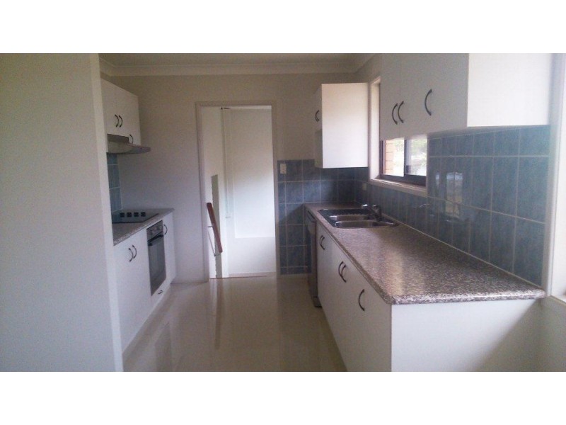30 Meadow Cres, Beenleigh QLD 4207