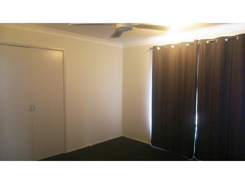 30 Meadow Cres, Beenleigh QLD 4207