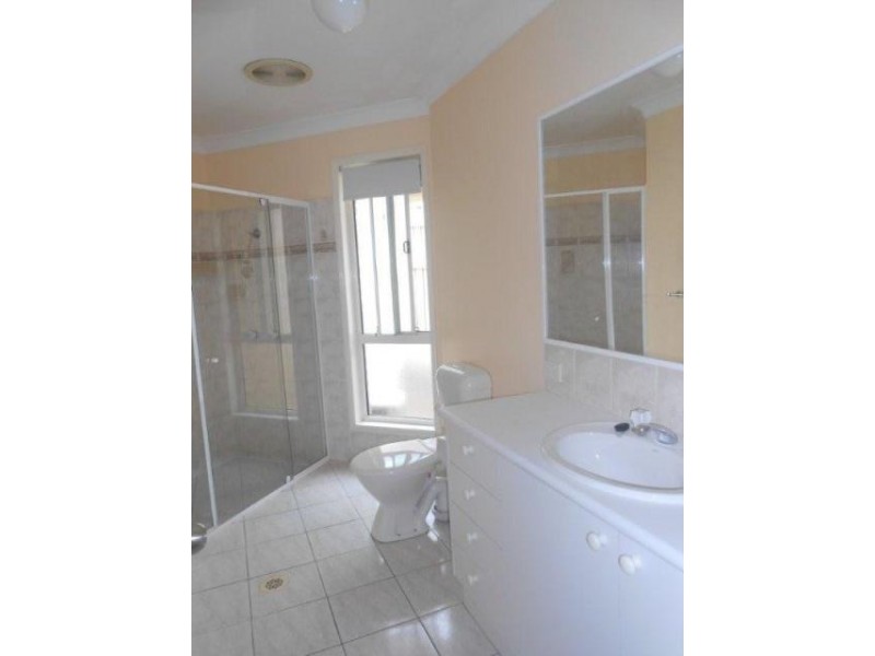 32 Wantana St, Edens Landing QLD 4207